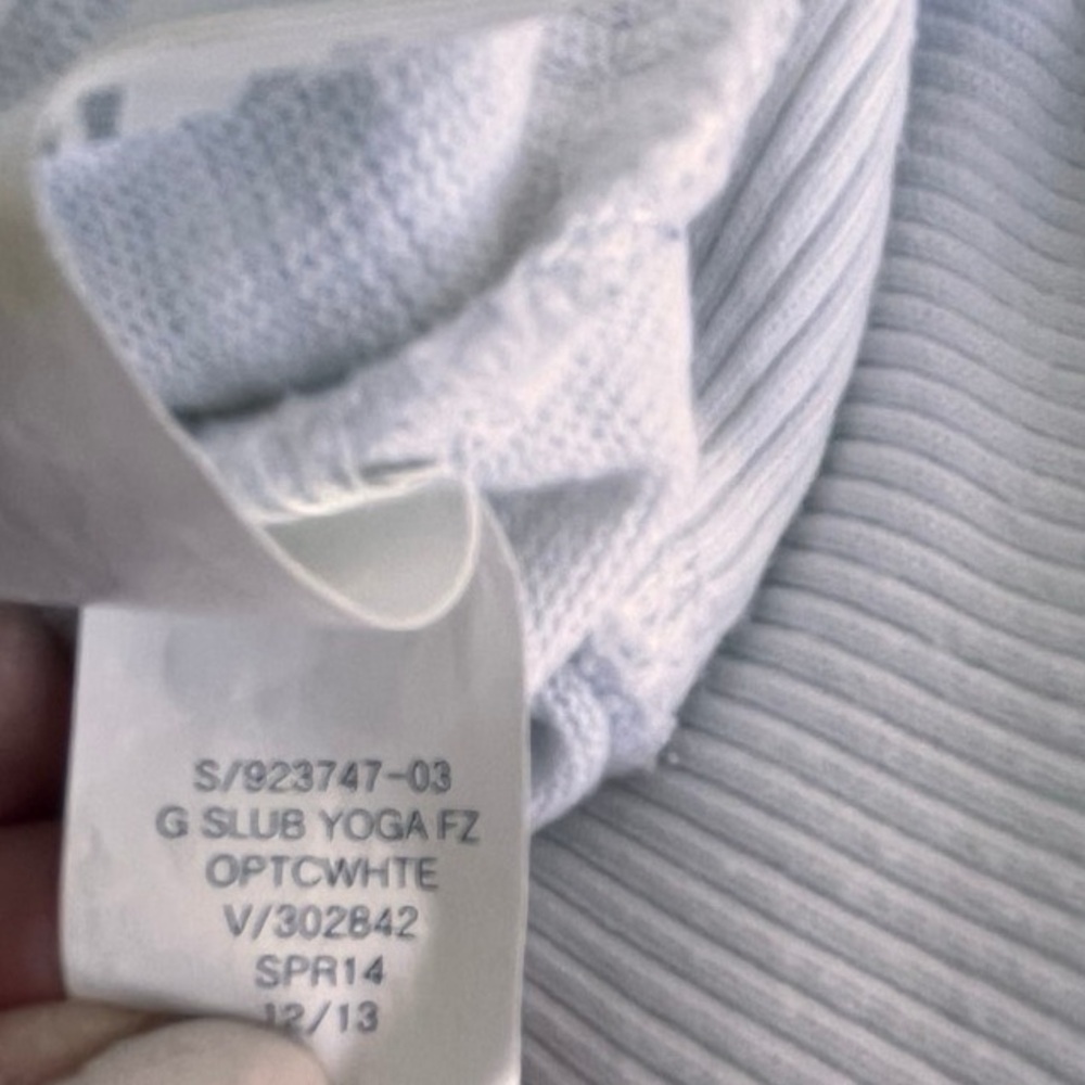 GapFit White Zip Up Athletic Jacket Thumbholes Women’s XL - Picture 5 of 13